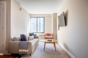 UWS 3br w elevator doorman gym nr Central Park NYC-1002